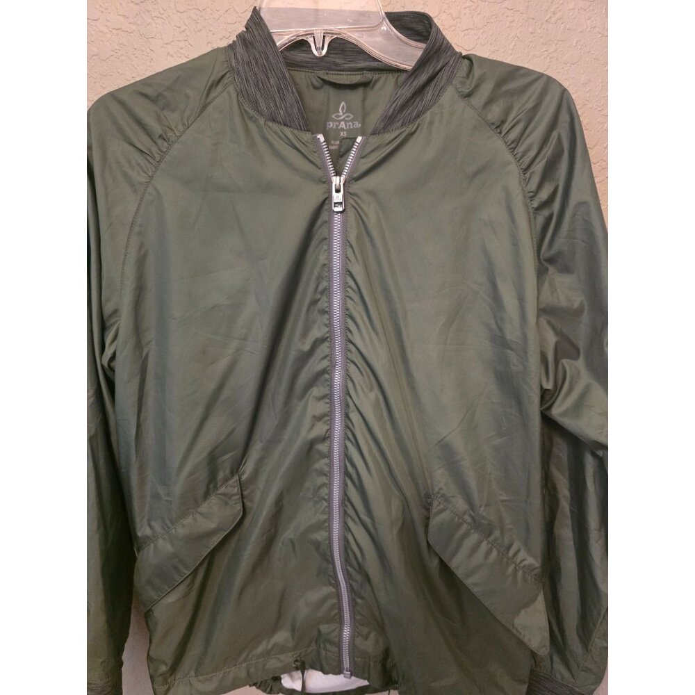 Prana Ladies Green Windbreaker Jacket XS Loose Fit Drawstring Hem - Picture 2 of 11